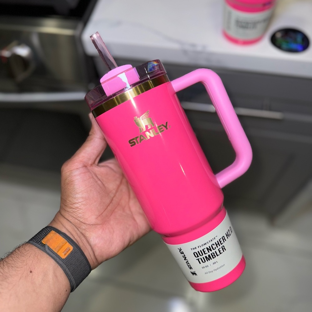 Stanley Pink Parade 30OZ